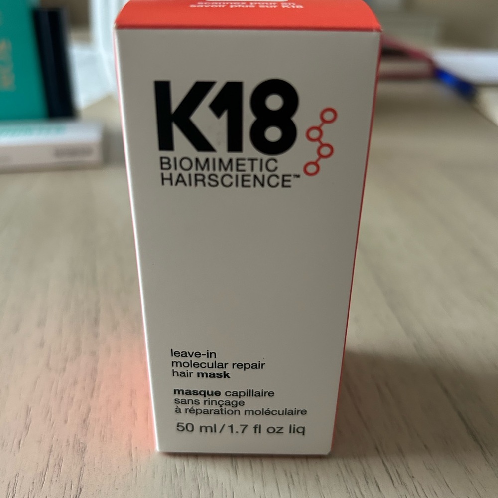 White and Orange Hair Treatment Mask for Deep Nourishment